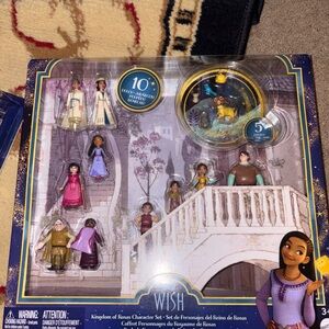 Disney Wish Character Set with‎ Blue and Purple Accents
